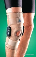 Oppo 1036 Multiorthosis Knee Brace
